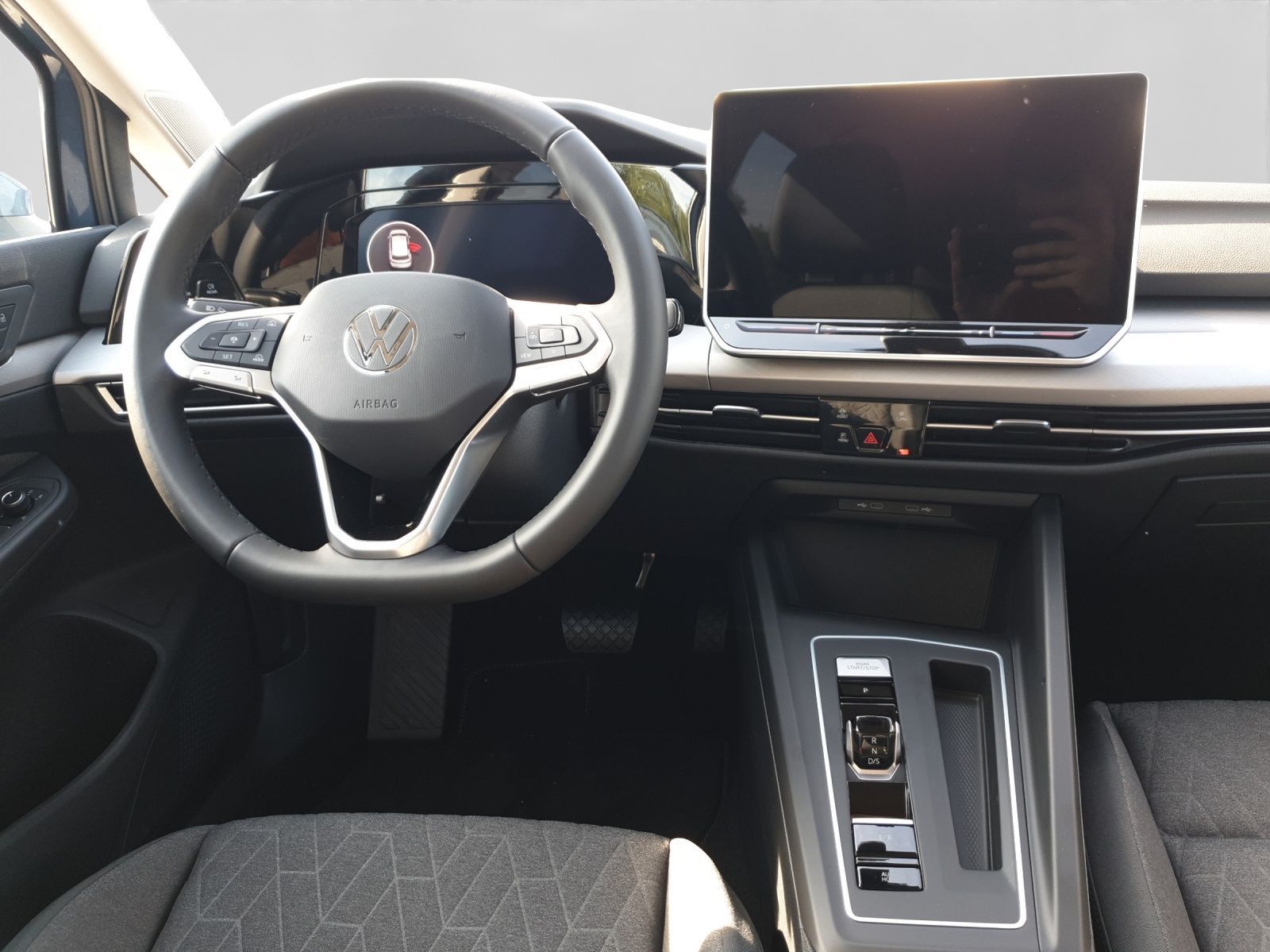 Volkswagen Golf 1.5 eTSI DSG LIFE ACC PDC LM17 KAMERA foto 5
