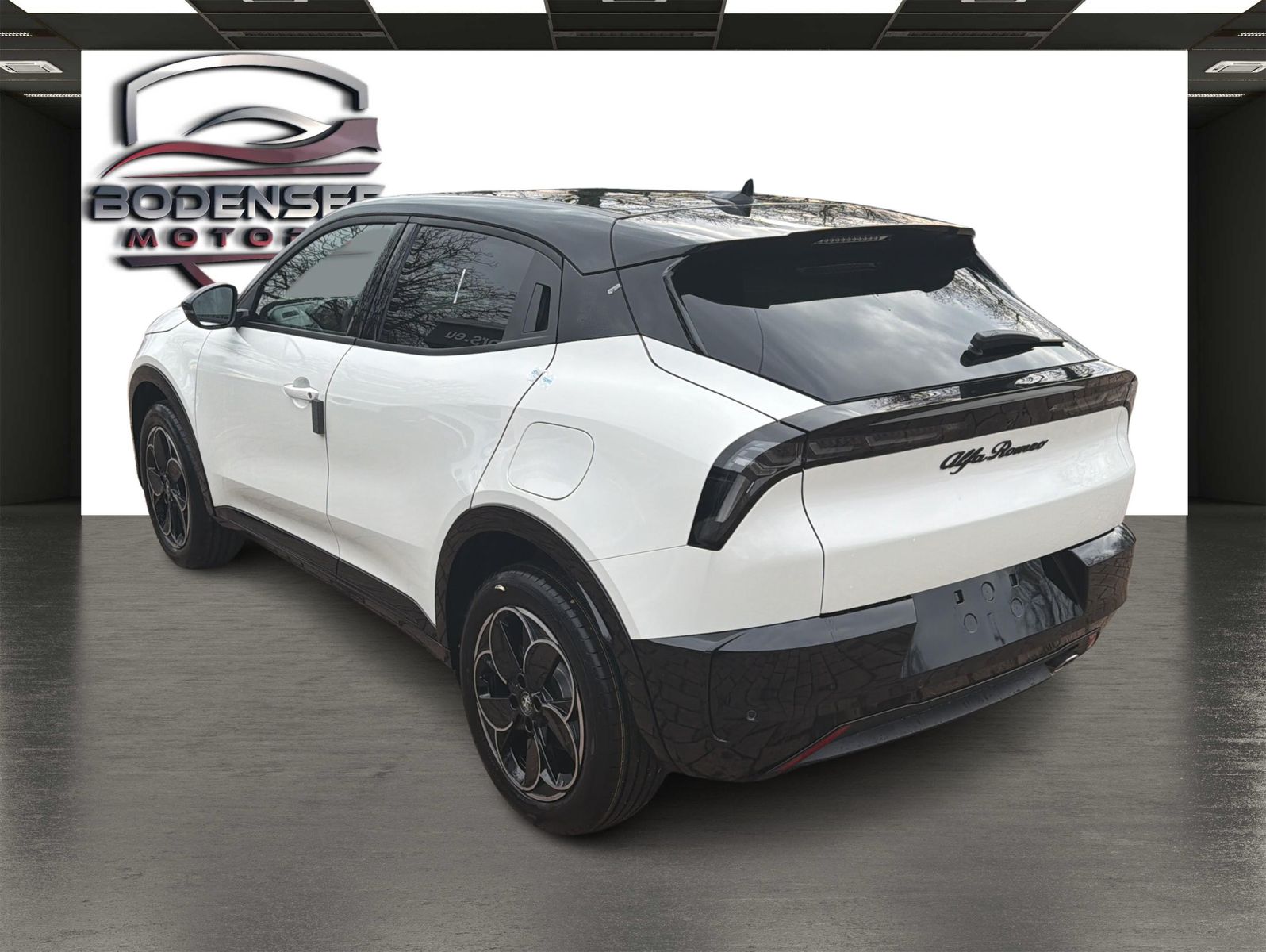 Fahrzeugabbildung Alfa Romeo Junior Ibrida 1.2 VGT 48V-Hybrid 107 kW Q4