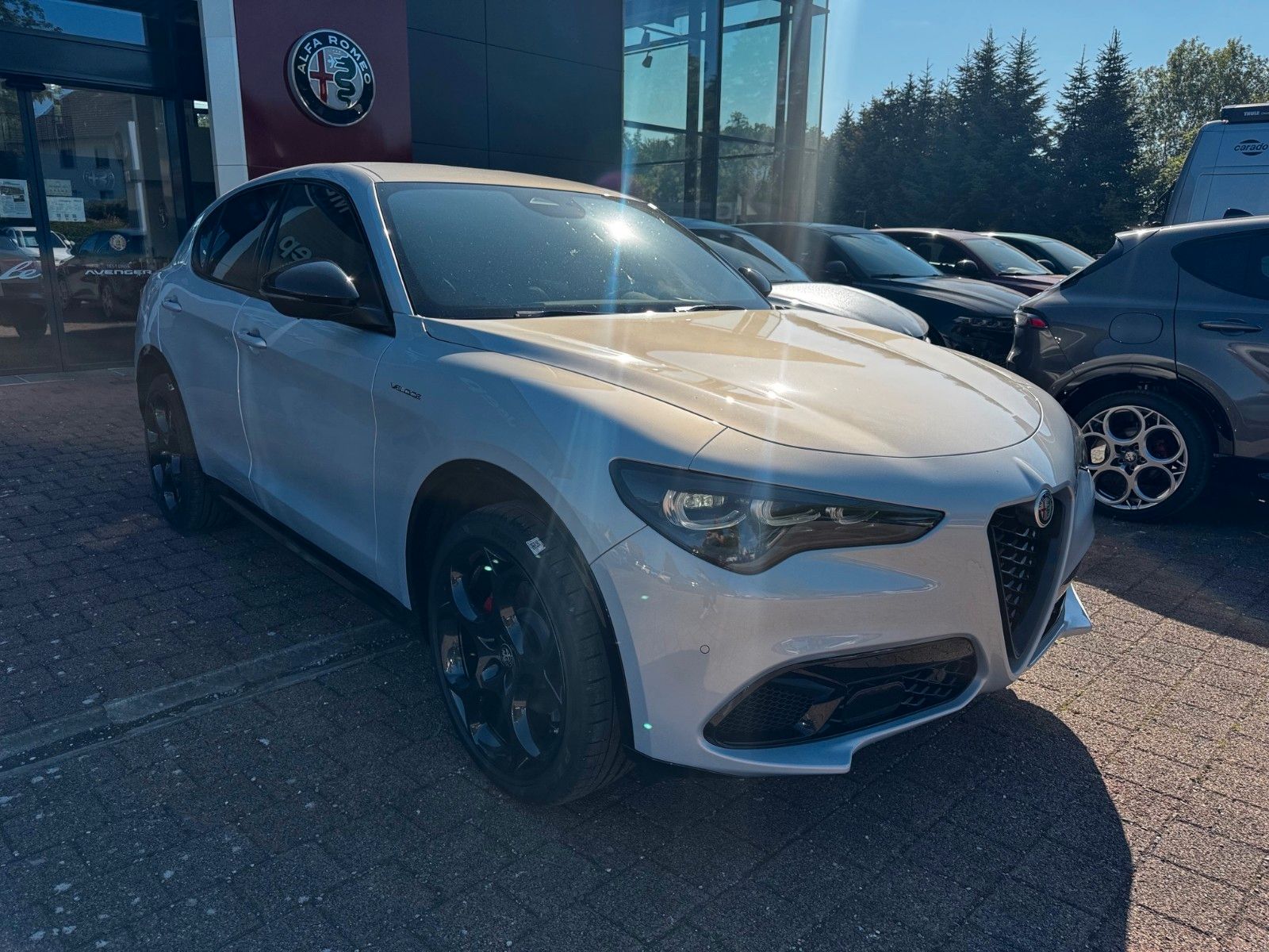 Fahrzeugabbildung Alfa Romeo Stelvio VELOCE 2.2 Diesel 210PS MEMORY HARMAN K