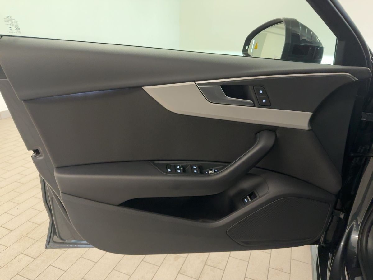 Audi A4 - Bild 17