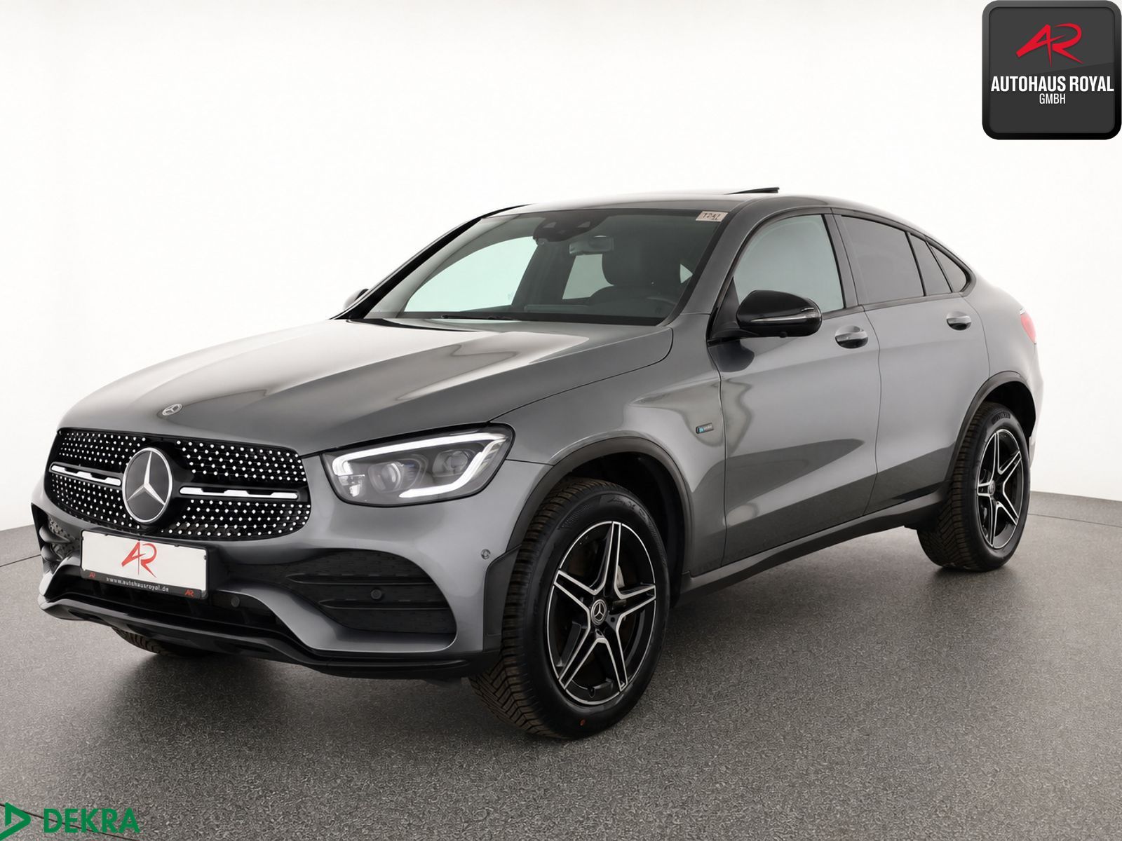 MERCEDES-BENZ GLC 300 e Coupe 4M AMG NIGHT MULTIBEAM,360°,1.HD