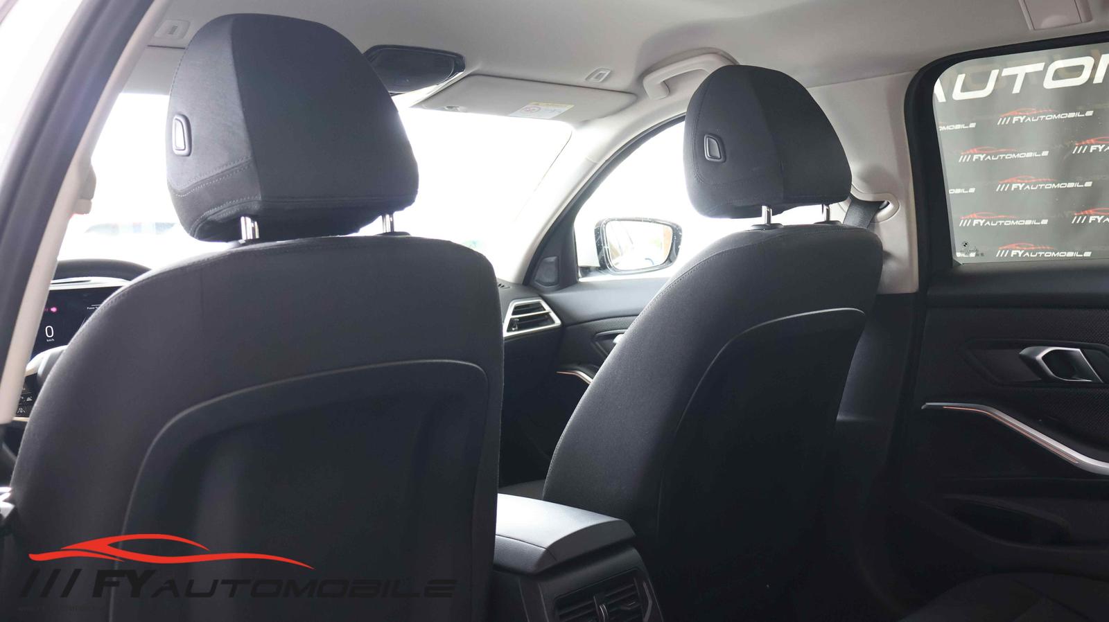 BMW 3 Series 320 d xDrive Laser LED C.Play, миниатюра 19
