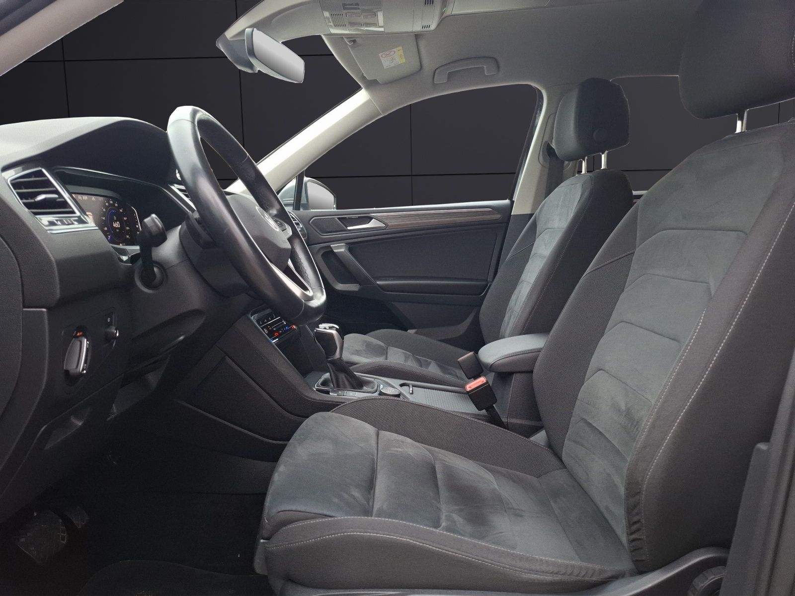 Fahrzeugabbildung Volkswagen Tiguan Allspace TDI Elegance DSG 4M Matrix Navi