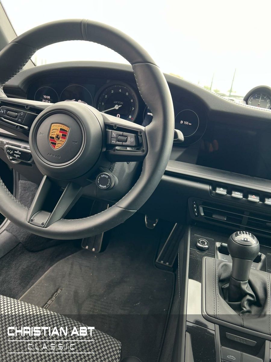 Fahrzeugabbildung Porsche 992 GTS Targa 50th Anniversary