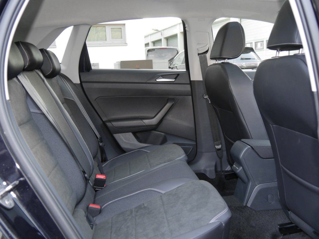 Fahrzeugabbildung Volkswagen Polo Style 1.0 TSI DSG AHK Navi RFK