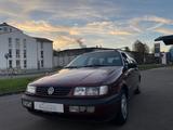 Volkswagen Passat 1,6 Trendline*TÜV+AU 11.2027*ANHÄNGERKUP. - gebrauchte VW Passat aus dem Jahr 1996
