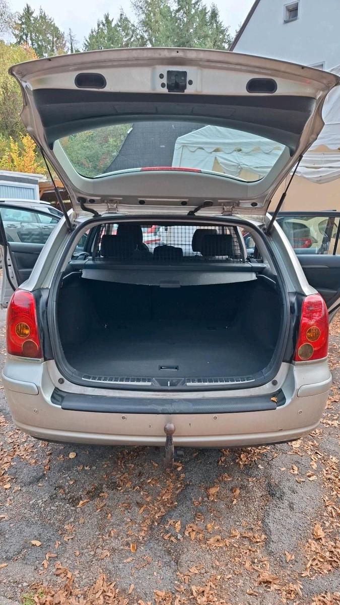 Toyota Avensis 2005 — photo 5
