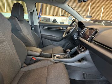 Skoda Karoq Style 4x4 *AHK*LED*Klima*SHZ*Navi*Kamera*