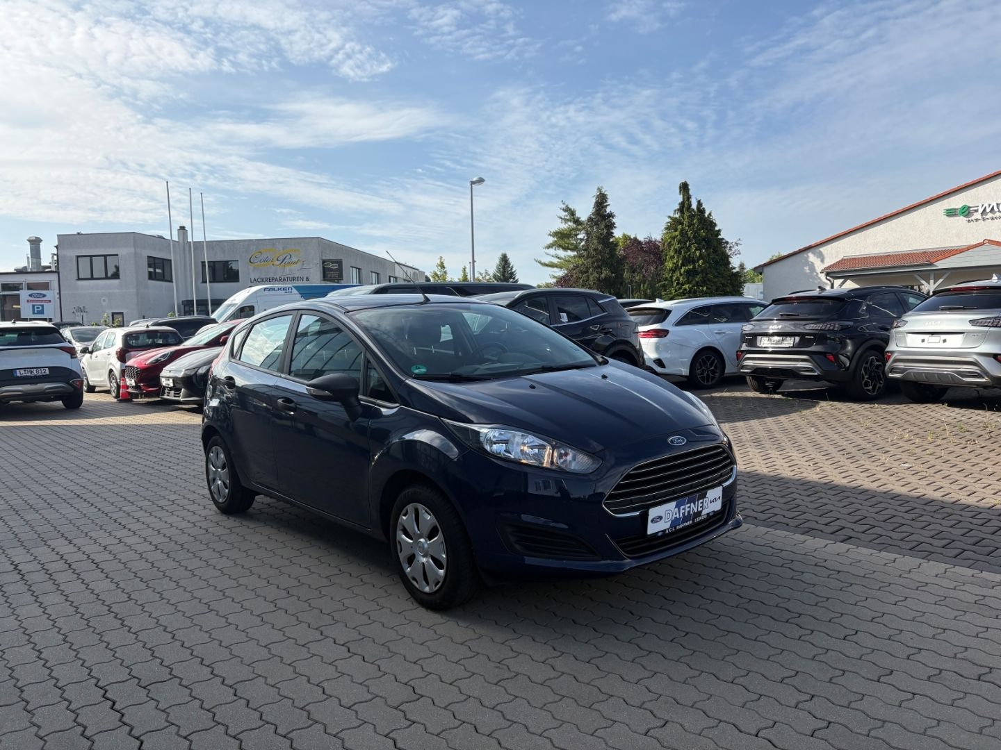 Fahrzeugabbildung Ford Fiesta AHK Klima Radio Zahnriemen NEU