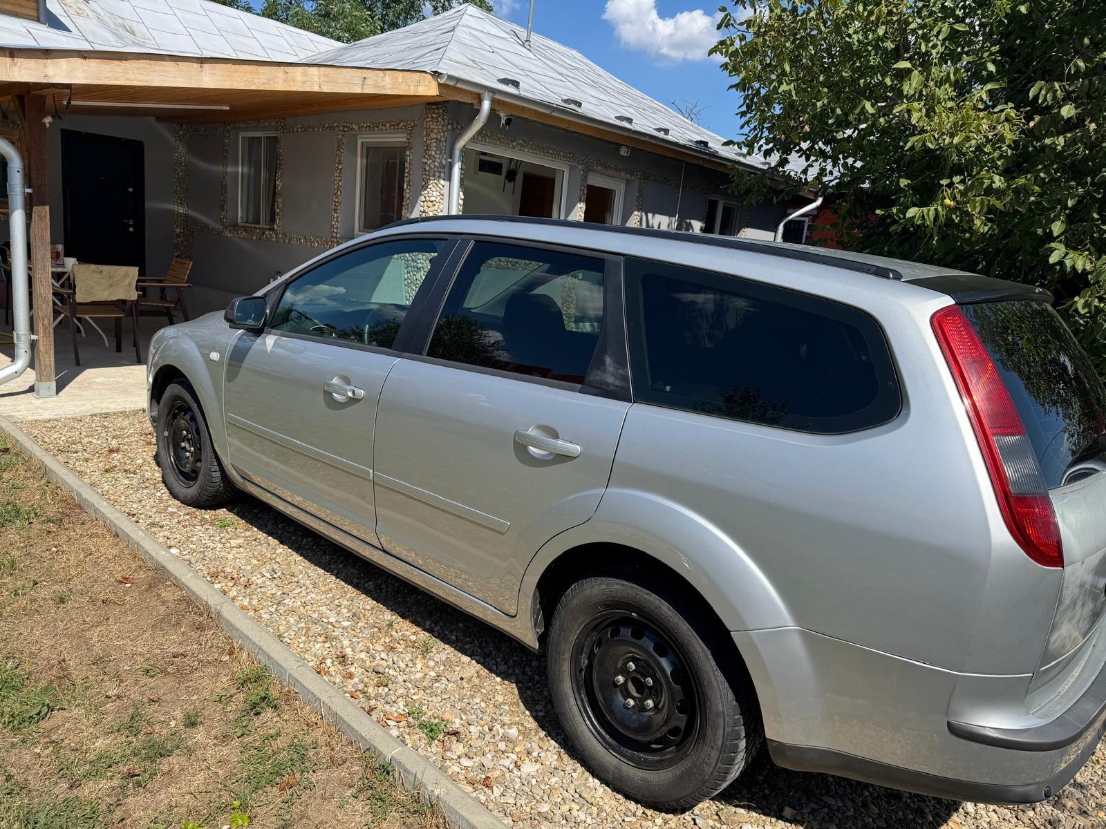 Ford Focus 2006 — photo 7