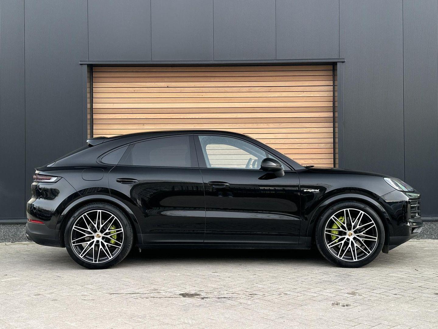 Porsche Cayenne Coupé 3.0 E-Hybrid PANO|MASSAGE|STOELVEN