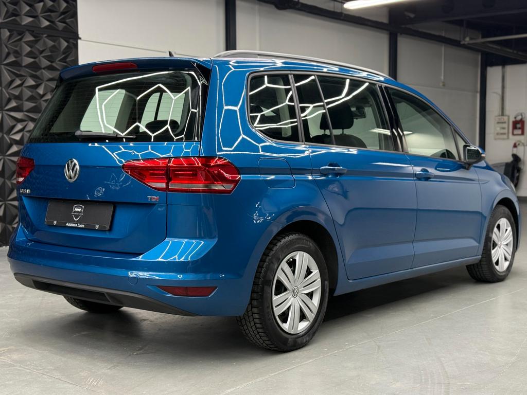 Volkswagen Touran 1.6 TDI DSG, Foto 11 von 50