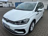 Volkswagen Touran 2.0 TDI-R LINE-BMT-KAMERA-PANO-DSG-AHK 
