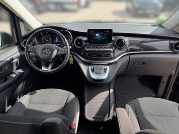 Mercedes V 300 - 12