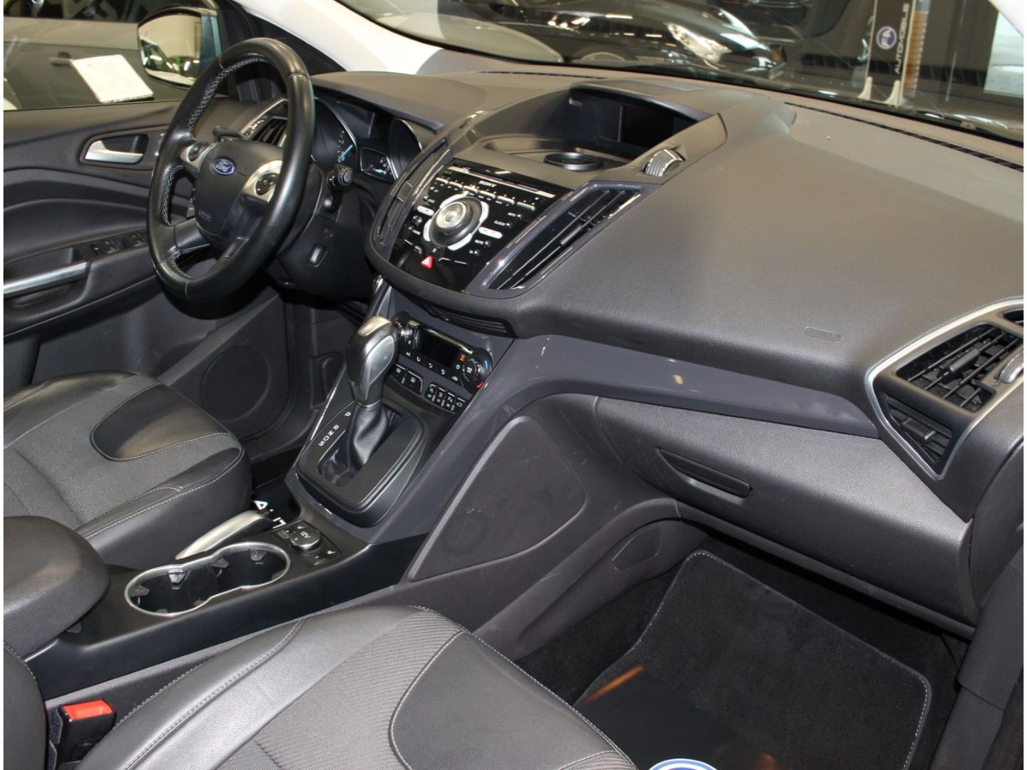Fahrzeugabbildung Ford Kuga Individual 2.0 TDCi *AHK*Pano*Klima*