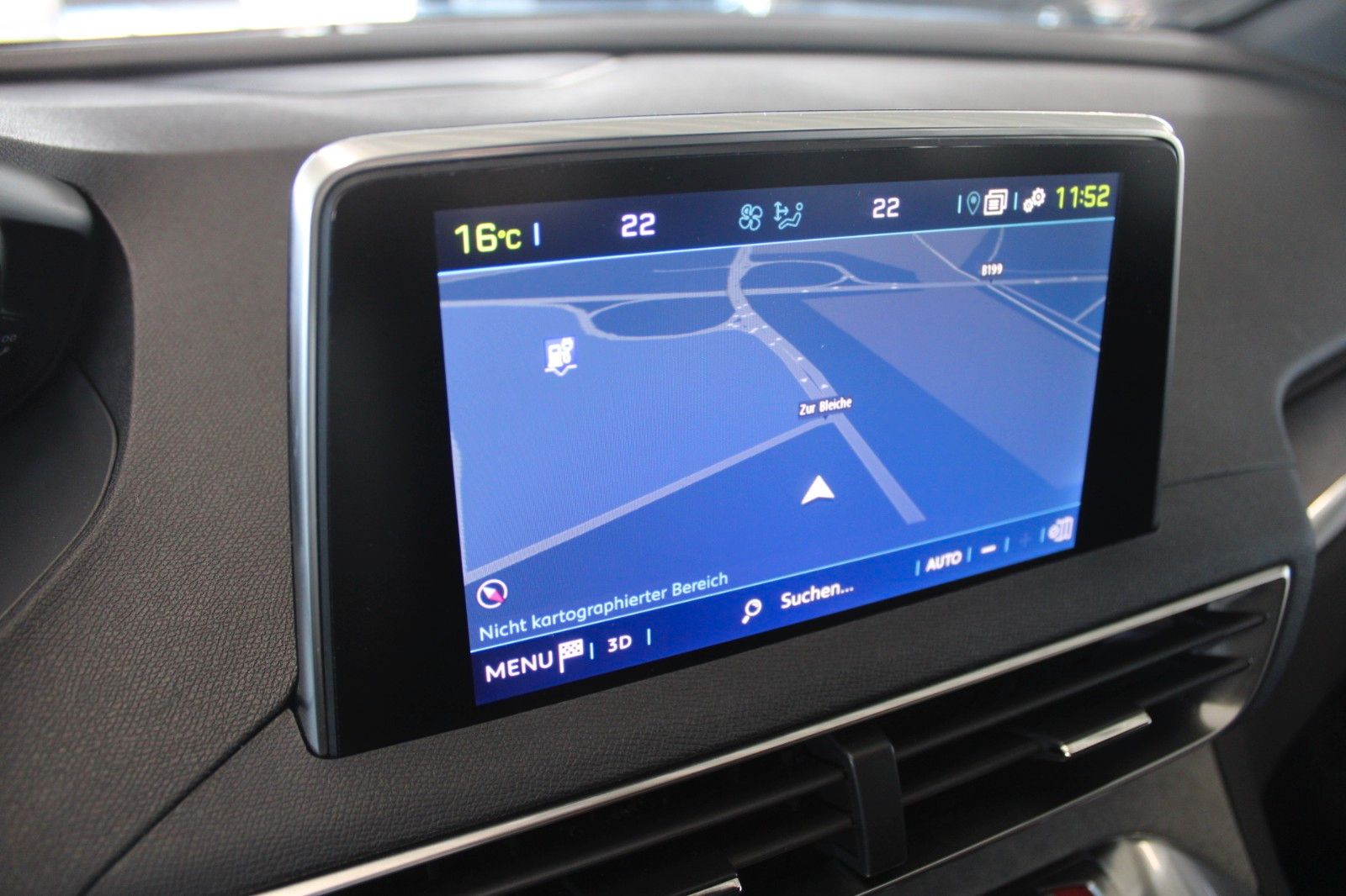 Fahrzeugabbildung Peugeot 3008 HYBRID4 300 e-EAT8 GT Full LED Panodach uvm