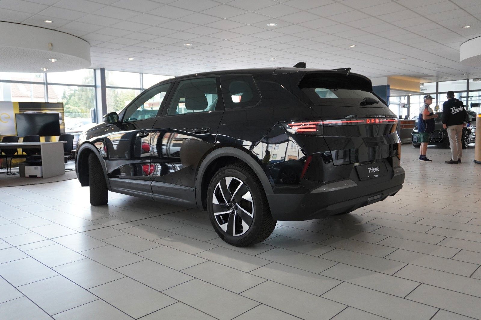 Fahrzeugabbildung Opel Grandland 1.2 48V HYBRID NAVI/LED/KAMERA/DAB+
