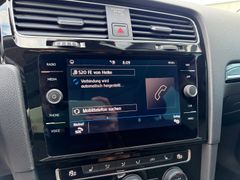 Fahrzeugabbildung Volkswagen Golf VII Variant 1.5 TSI Highline *PANO*R-LINE*