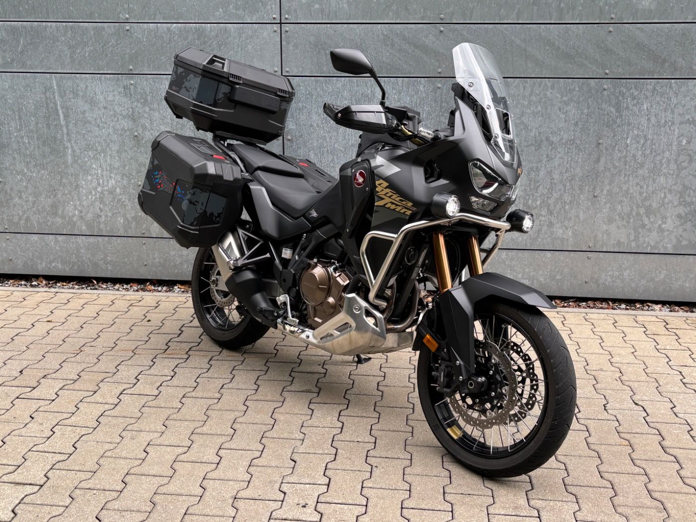 Fahrzeugabbildung Honda CRF 1100 Africa Twin Adventure Sports ES Koffer,
