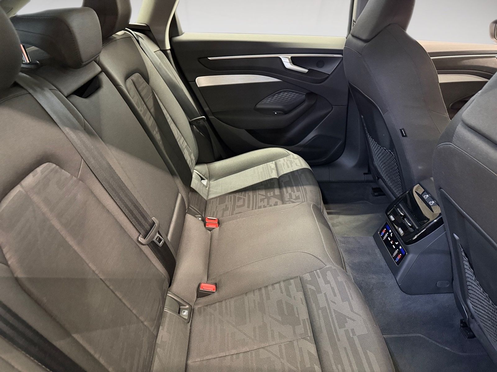Audi A6 - Bild 10