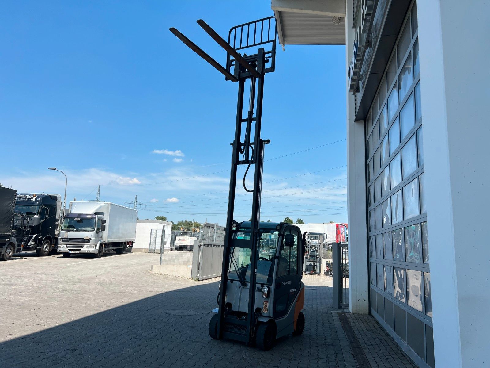 Fahrzeugabbildung Still RX70-16 / Triplex: 4.60m / 627h! / SS