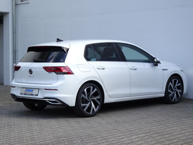 Golf VIII 2.0 TDI DSG Style LED/Kamera/Massage