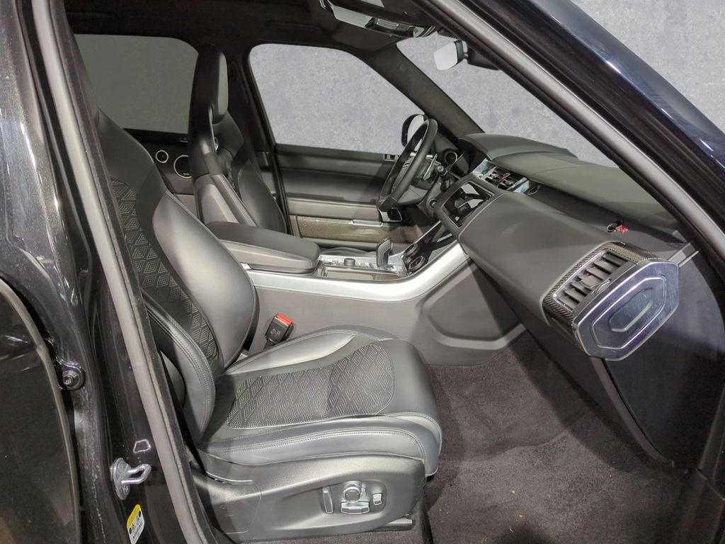 Land Rover Range Rover Sport P575 SVR