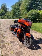 Harley-Davidson Street Glide CVO 114 viele Extras - HARLEY-DAVIDSON CVO STREET GLIDE