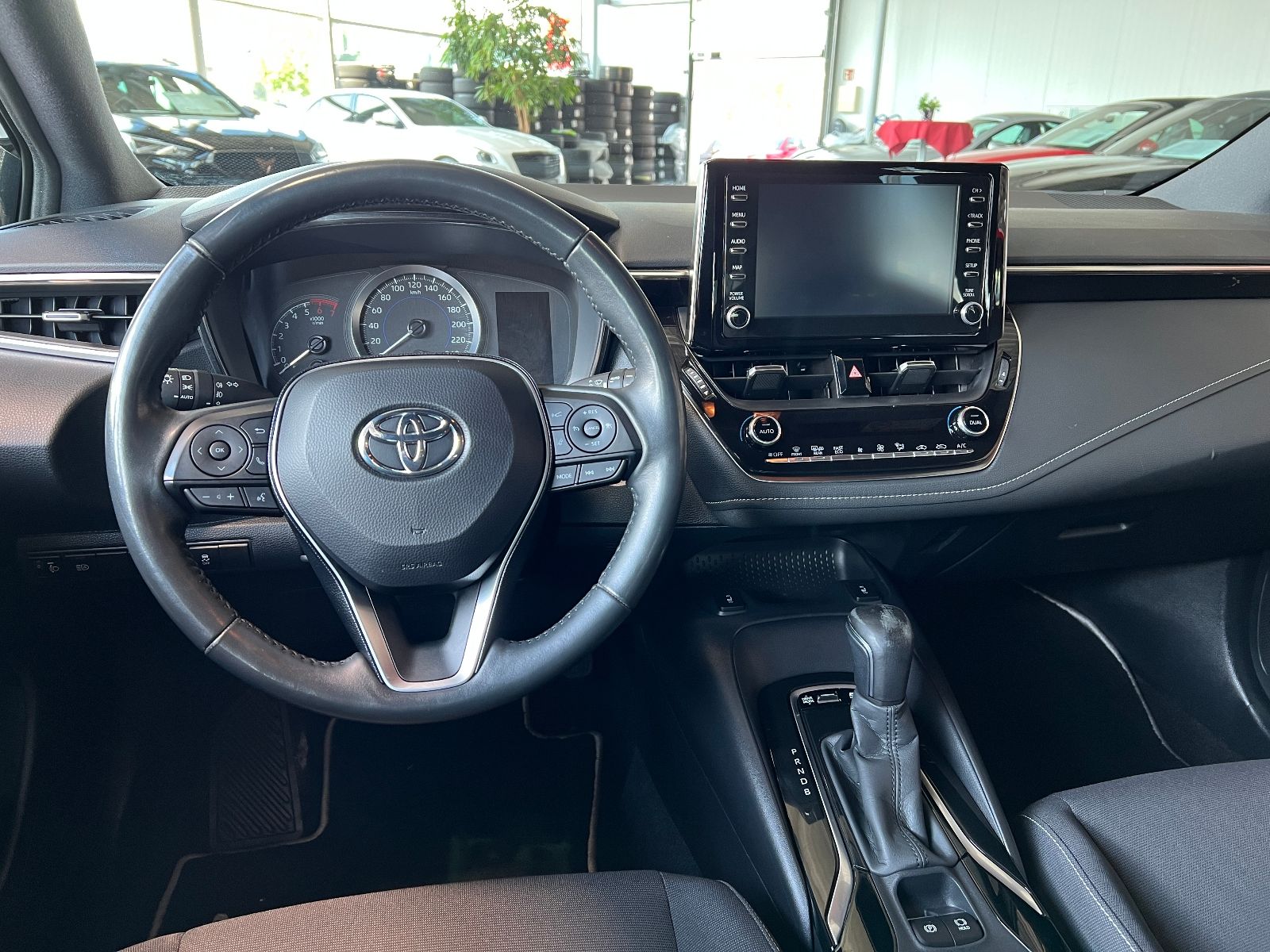 Fahrzeugabbildung Toyota Corolla Hybrid Business Edition NAV RFK SHZ ALU