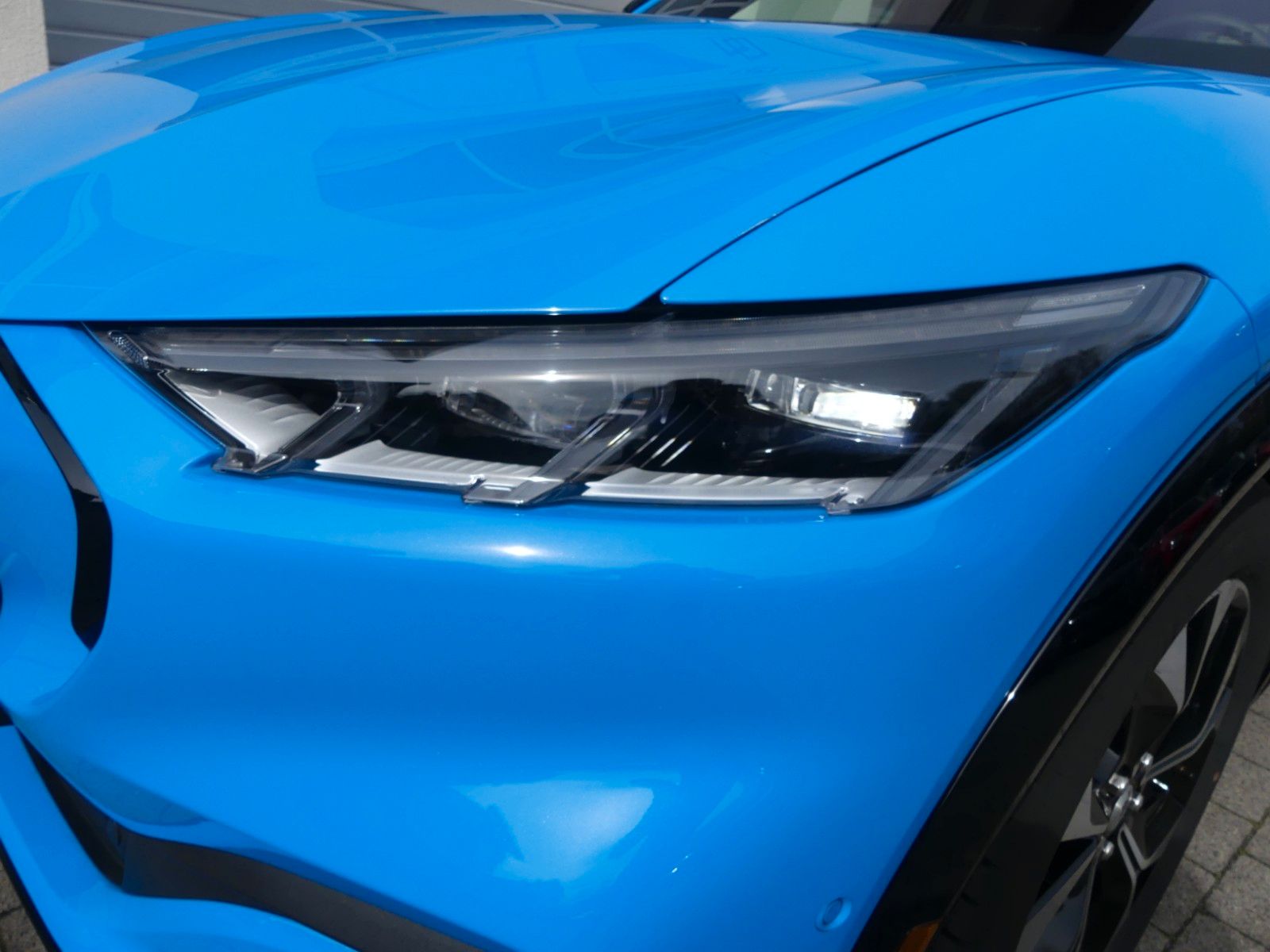 Fahrzeugabbildung Ford Mustang Mach-E Premium AWD*Extended*Tech.Paket 2