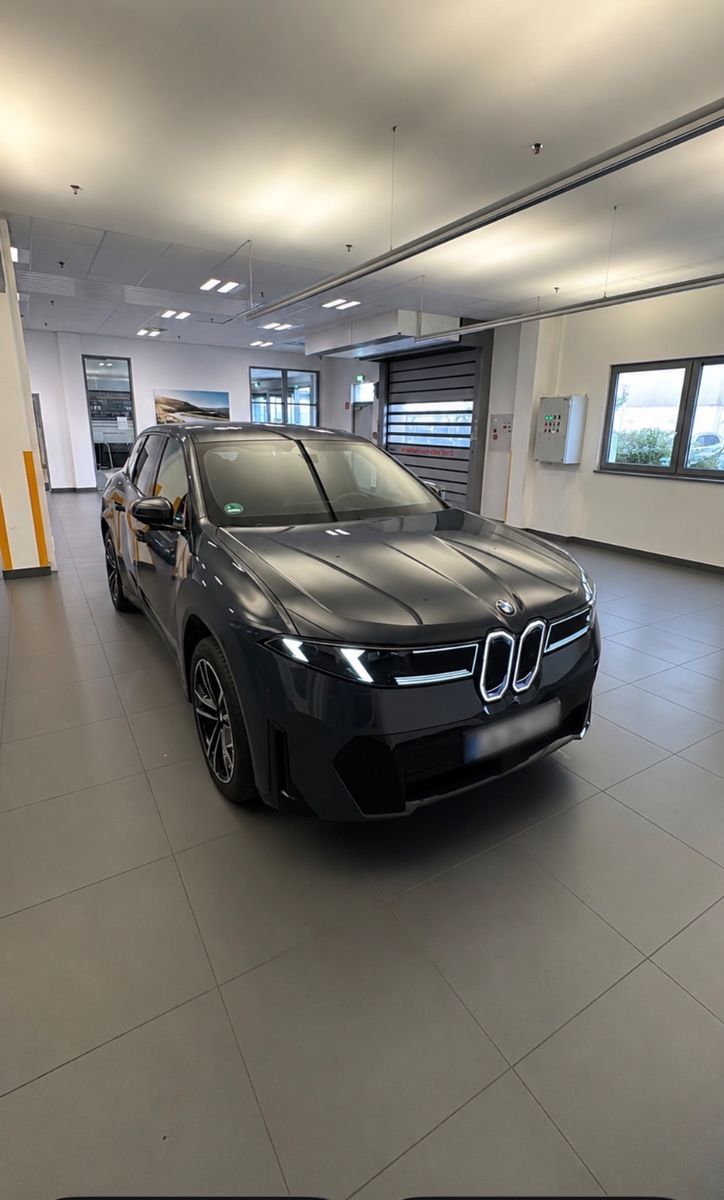 BMW iX3 50 xDrive -