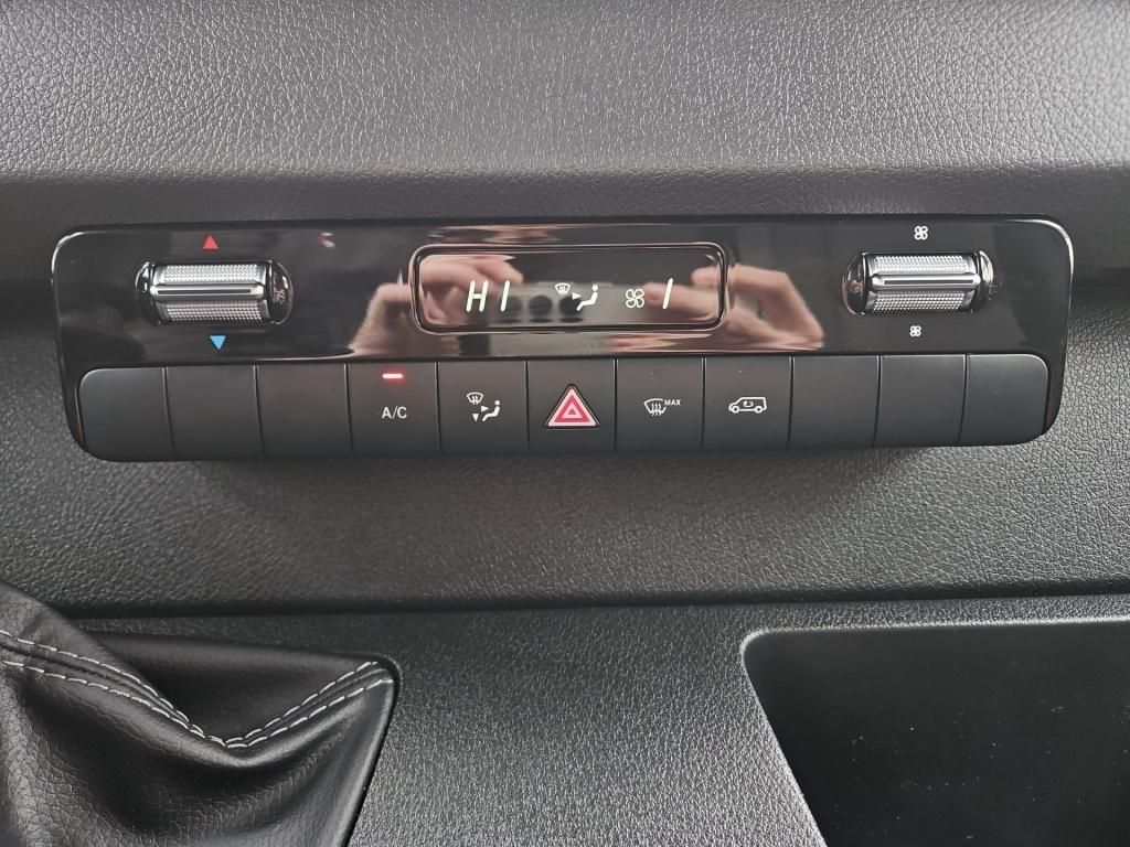 Fahrzeugabbildung Mercedes-Benz Sprinter 317 Kasten L2H2 360°Schwingsitz SHZ EDW