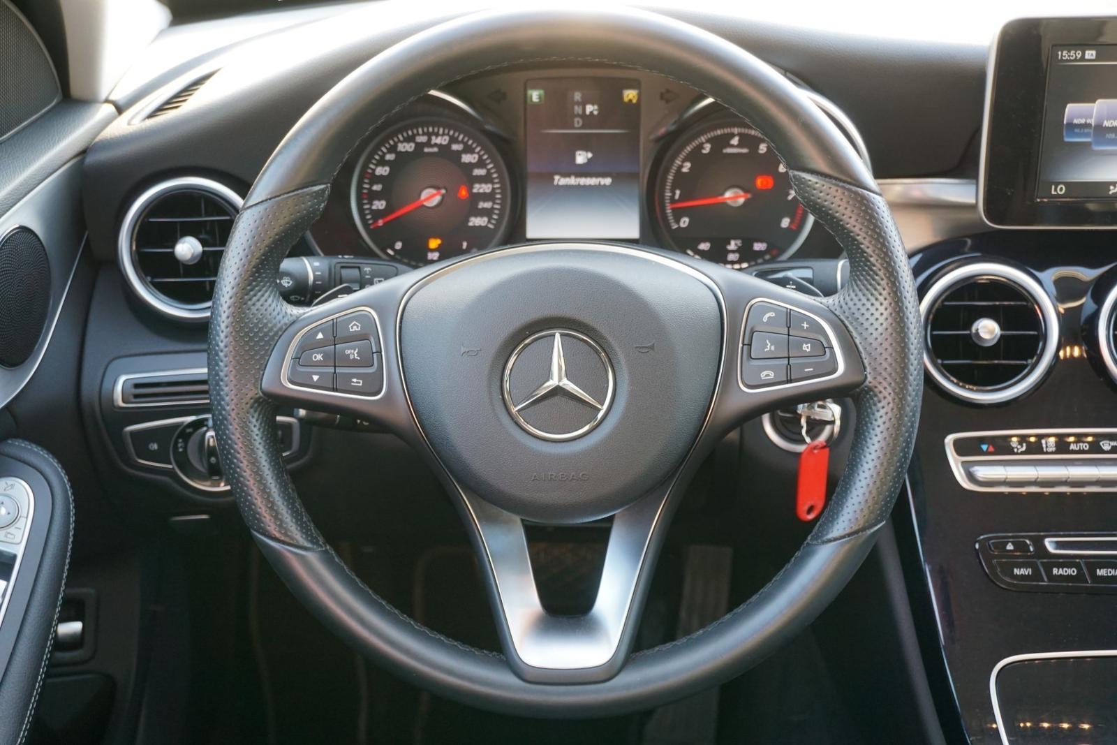 Mercedes-Benz C250 T Avantgarde LED Navi el. Heckklappe PDC