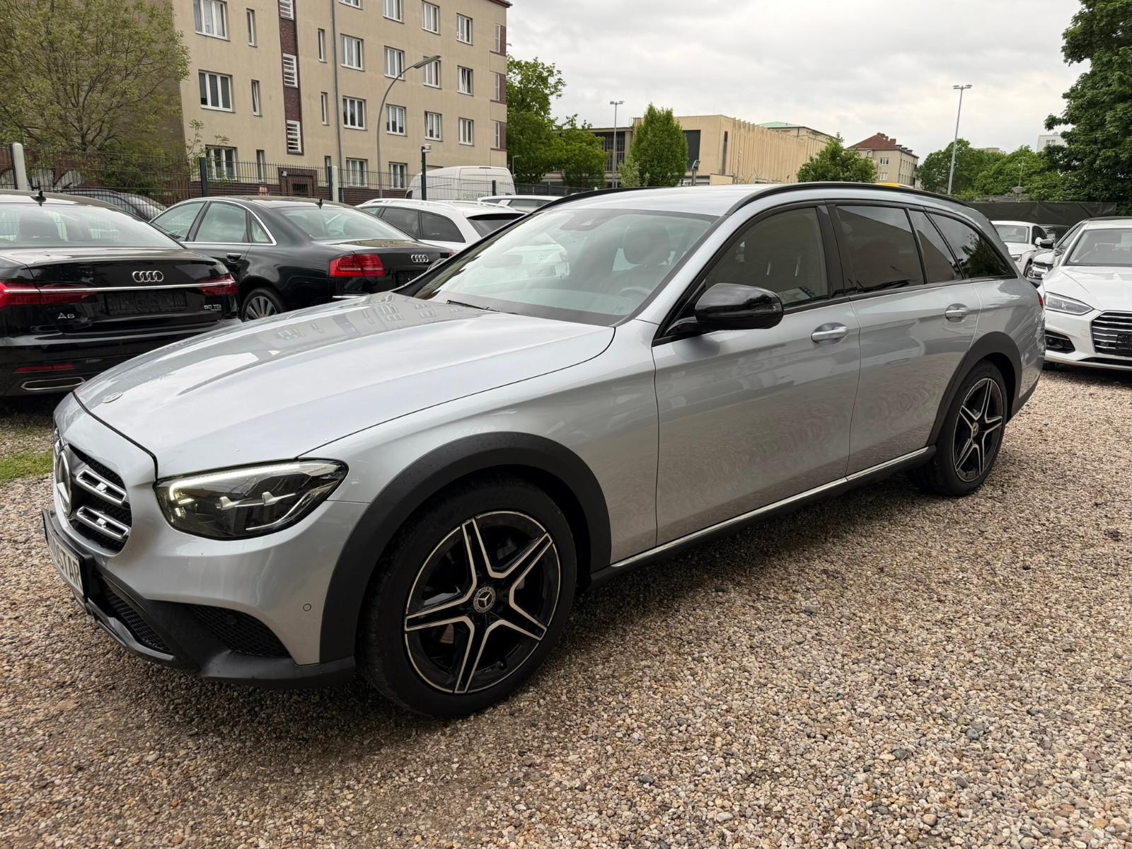 Mercedes-Benz E 220 d 4MATIC T All-Terrain Autom.*AMG Felgen