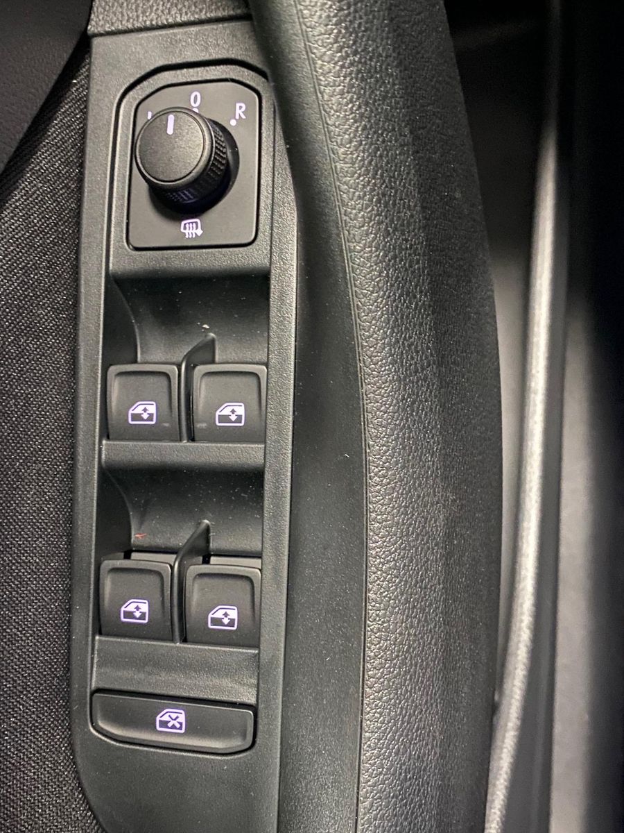 Fahrzeugabbildung SKODA Scala 1.0 TSI Selection APP+KLIMA+RFK+SITZHEIZ++