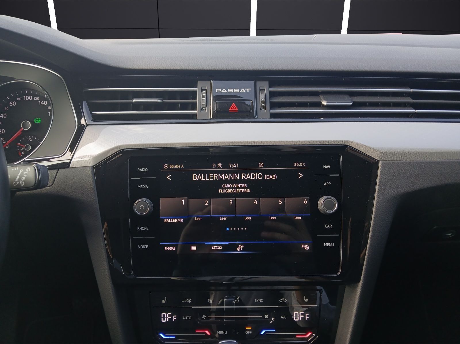 Fahrzeugabbildung Volkswagen Passat Variant TDI Business DSG LED Navi ACC RFK