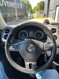 Volkswagen Tiguan - 9