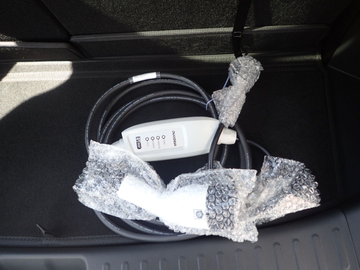 Fahrzeugabbildung DFSK Fengon E5 PHEV El. Panodach digitales Cockpit So