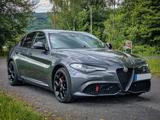 Alfa Romeo Giulia 2.0 Turbo 16V 206kW AT8-Q4 Veloce Veloce - Alfa Romeo Giulia aus 2021