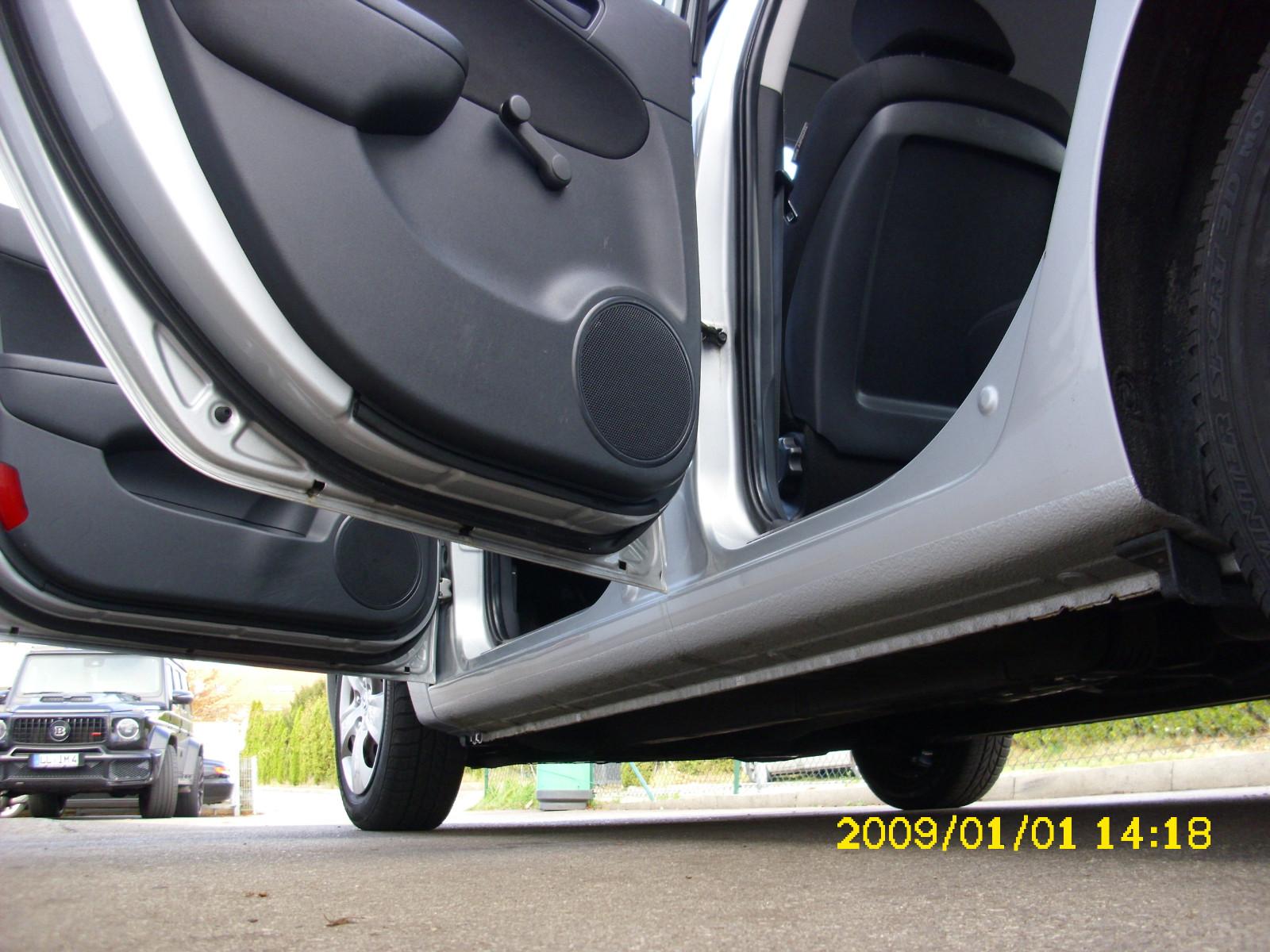 Hyundai i30 2009 — photo 15