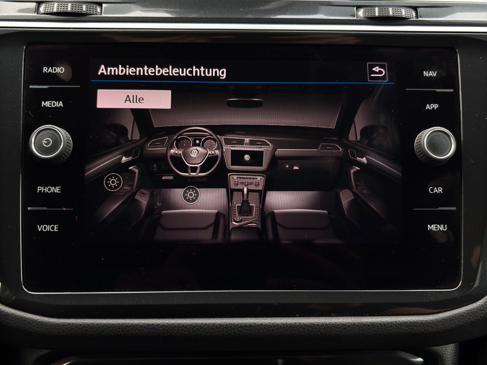 Fahrzeugabbildung Volkswagen Tiguan R-Line 4Motion*Sportauspuff*Dig.Cock*AHK*