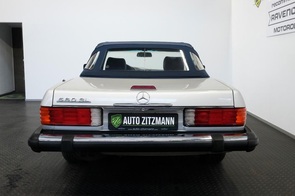 Mercedes-Benz SL 560