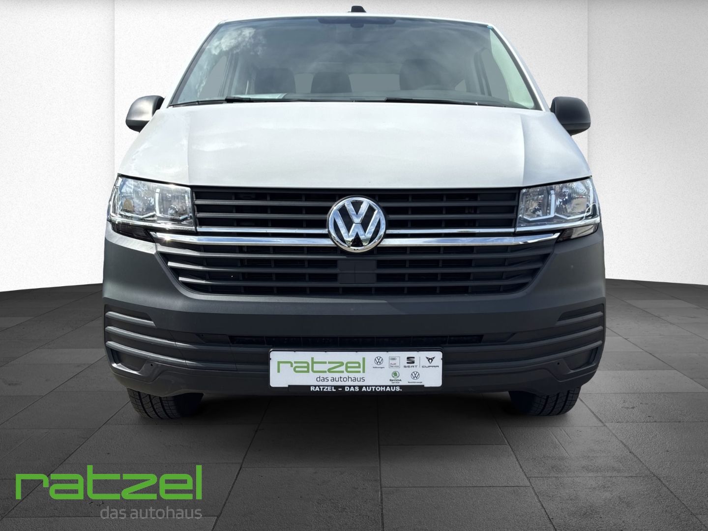 Fahrzeugabbildung Volkswagen T6.1 Caravelle KR 2.0 TDI 110KW DSG Navi Kamera