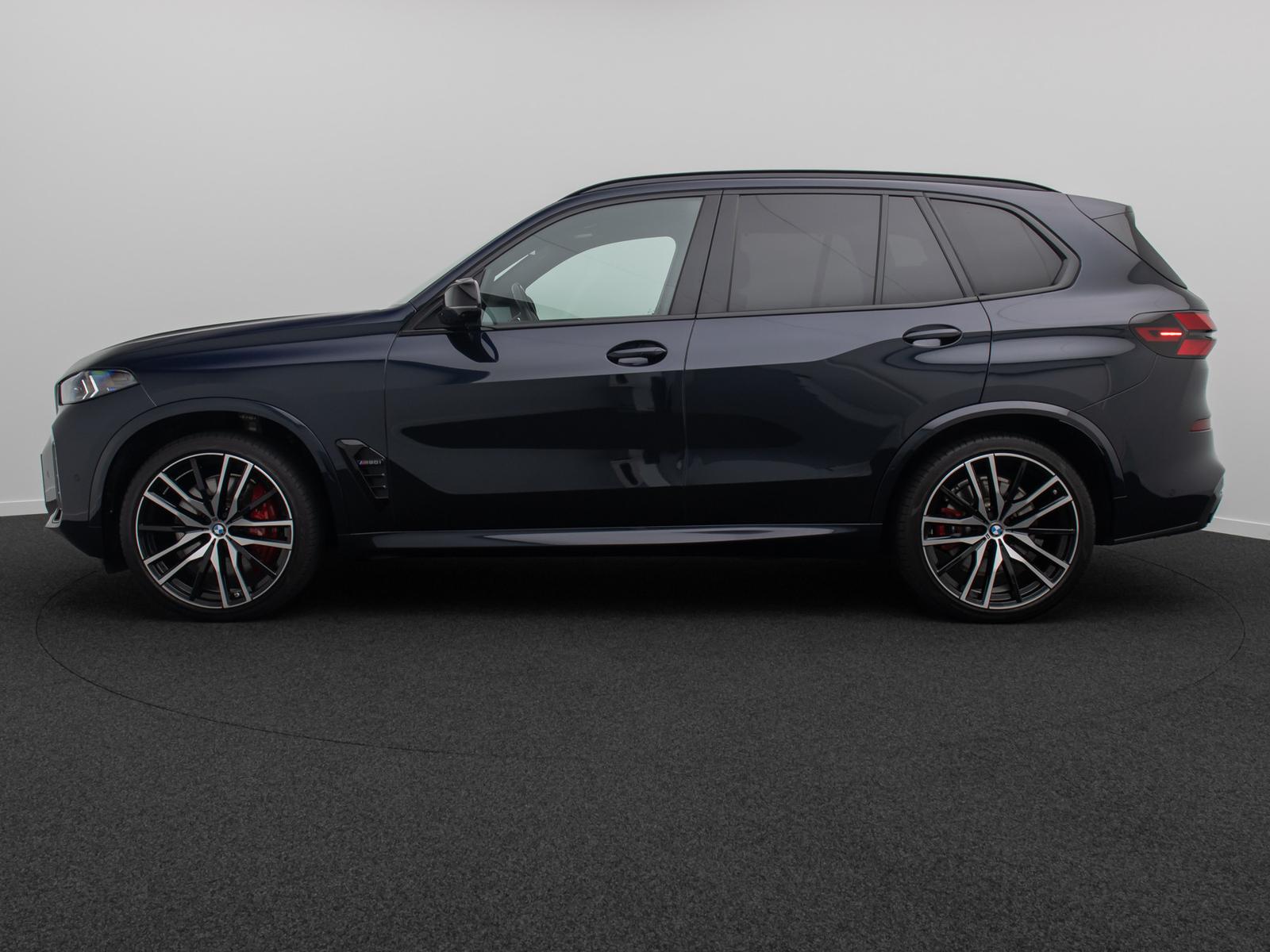 BMW X5 M60i SkyLoung 360° H/K Massage Individual 22"