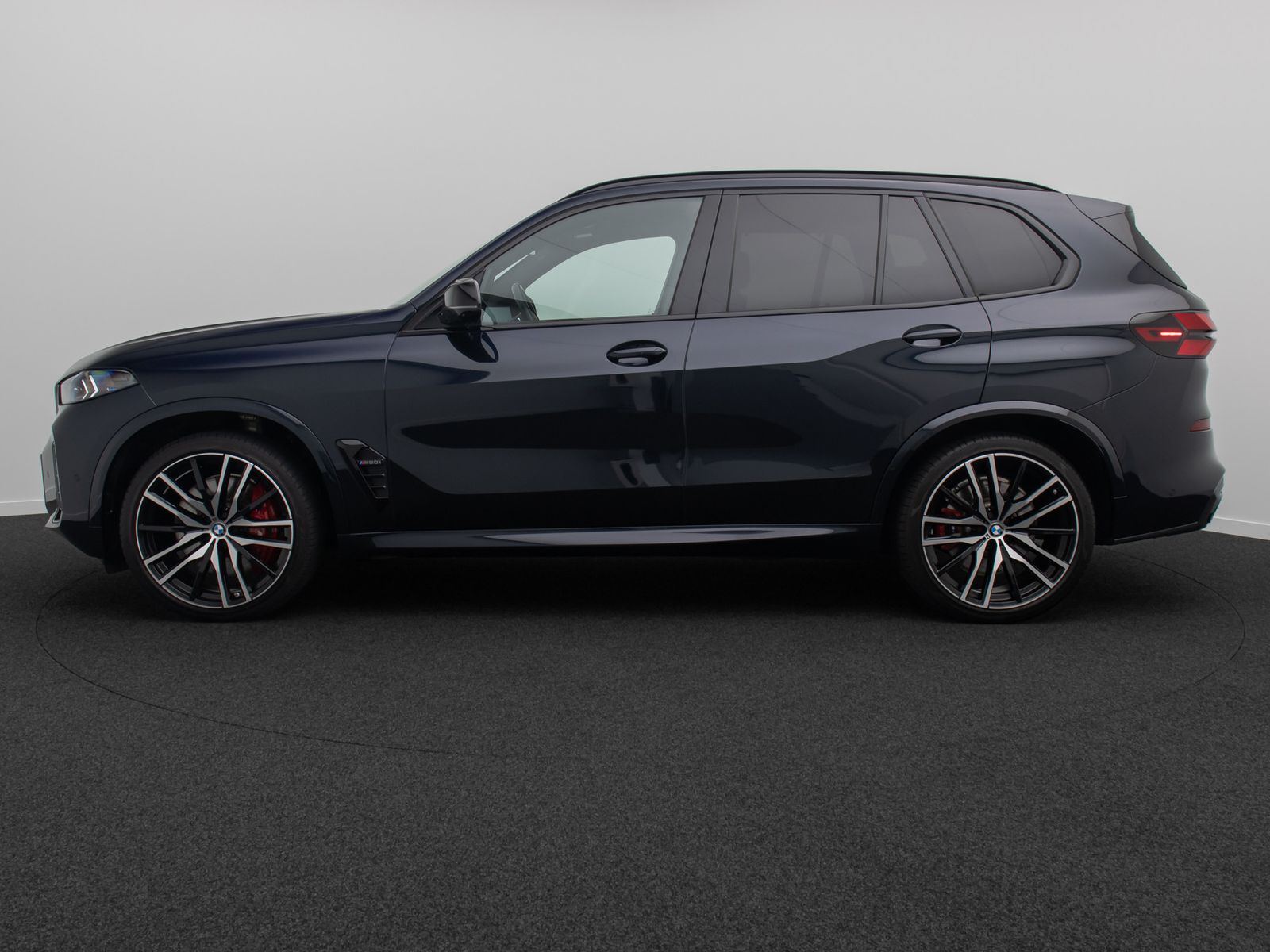 Fahrzeugabbildung BMW X5 M60i SkyLoung 360&deg; H/K Massage Individual 22"