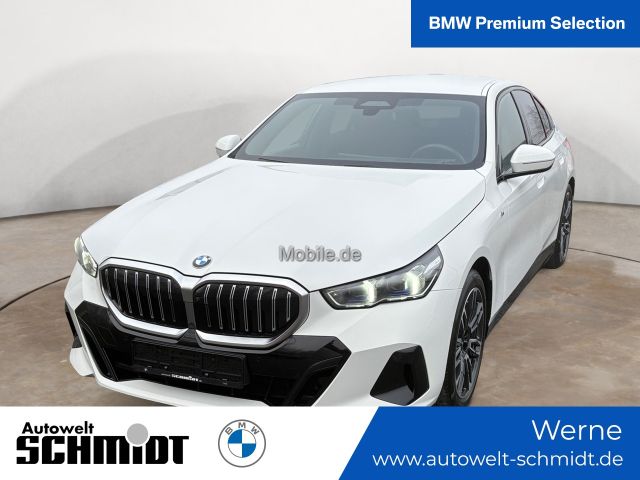 BMW 520d M Sport / NP= 73.460,- / Travel & Comfort /