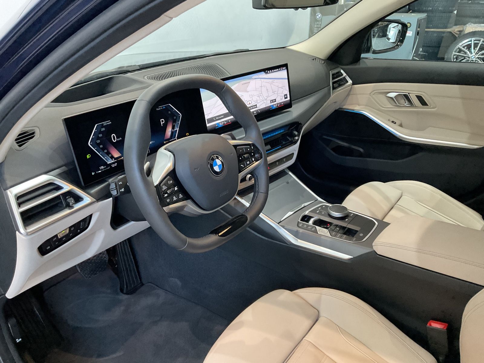 Fahrzeugabbildung BMW 320i xDrive 19" LMR | Sportsitze | Standheizung
