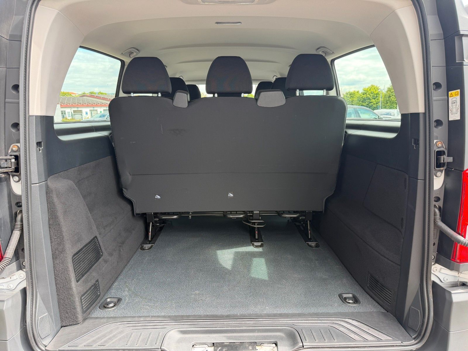 Fahrzeugabbildung Mercedes-Benz Vito 114 CDI Tourer Extral 9G Klima Kamera