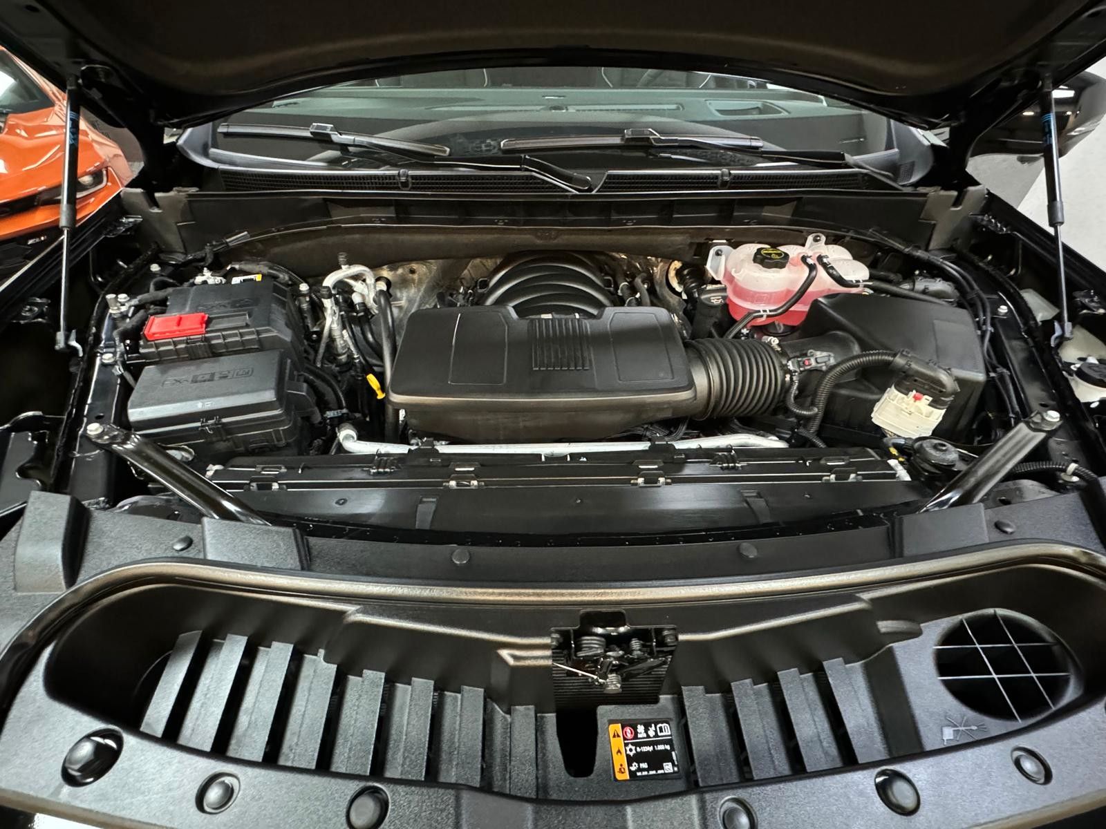 Fahrzeugabbildung Cadillac 2026 ESCALADE SPORT PLATINUM 6.2 V8-HUD-NIGHT V