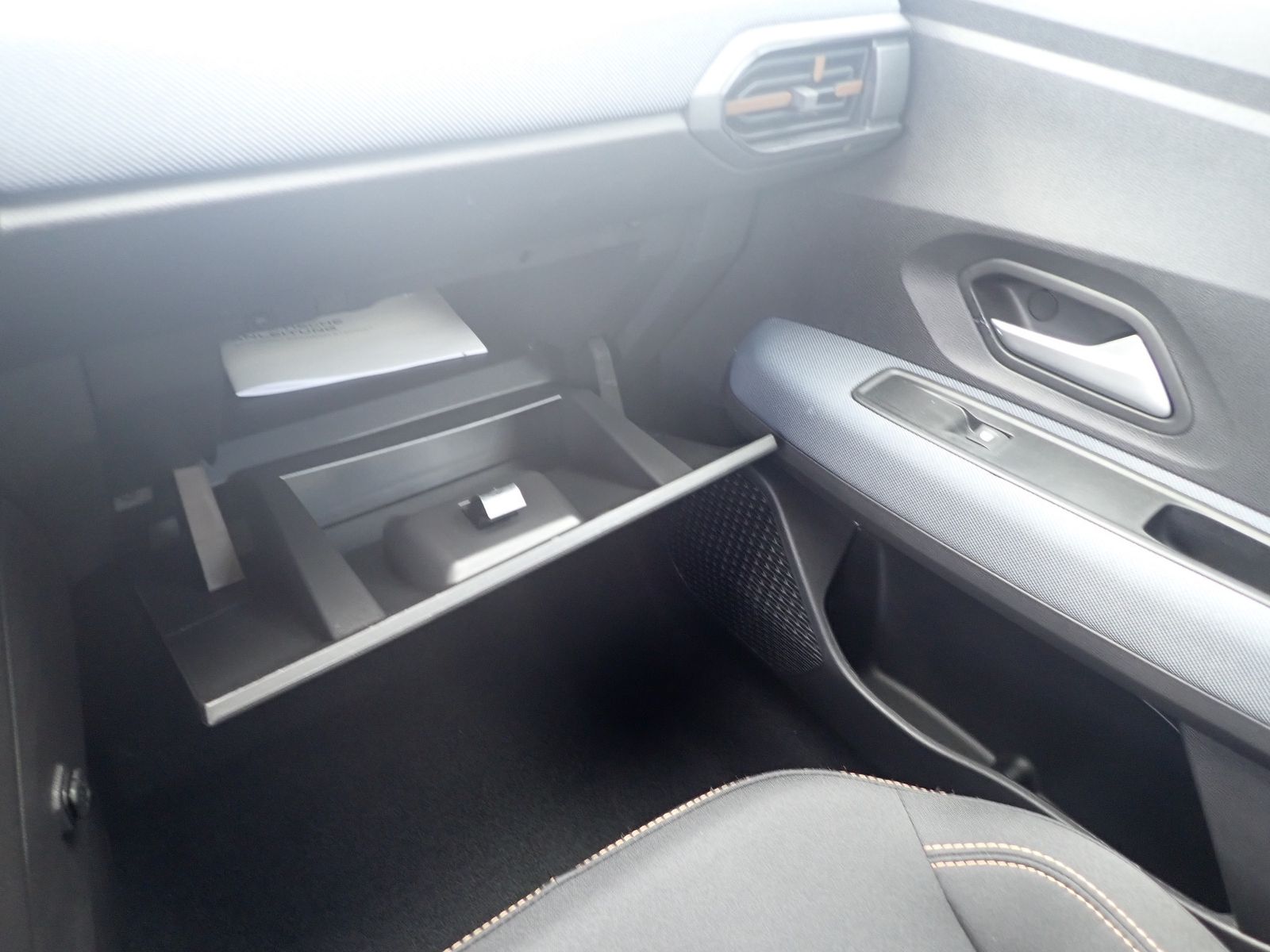 Fahrzeugabbildung Dacia Sandero Stepway Expression TCe 110